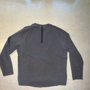 lululemon athletica Gray Long Sleeve Tee